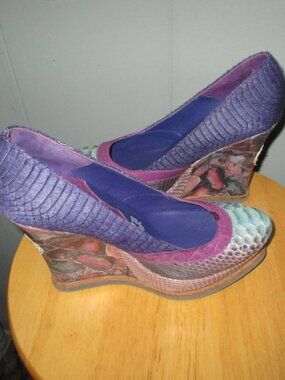ALTURA SIE7E Exotic Leathers Platform Heels